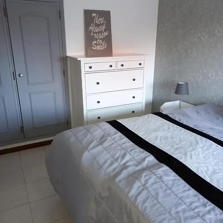 아파트 Mira House
